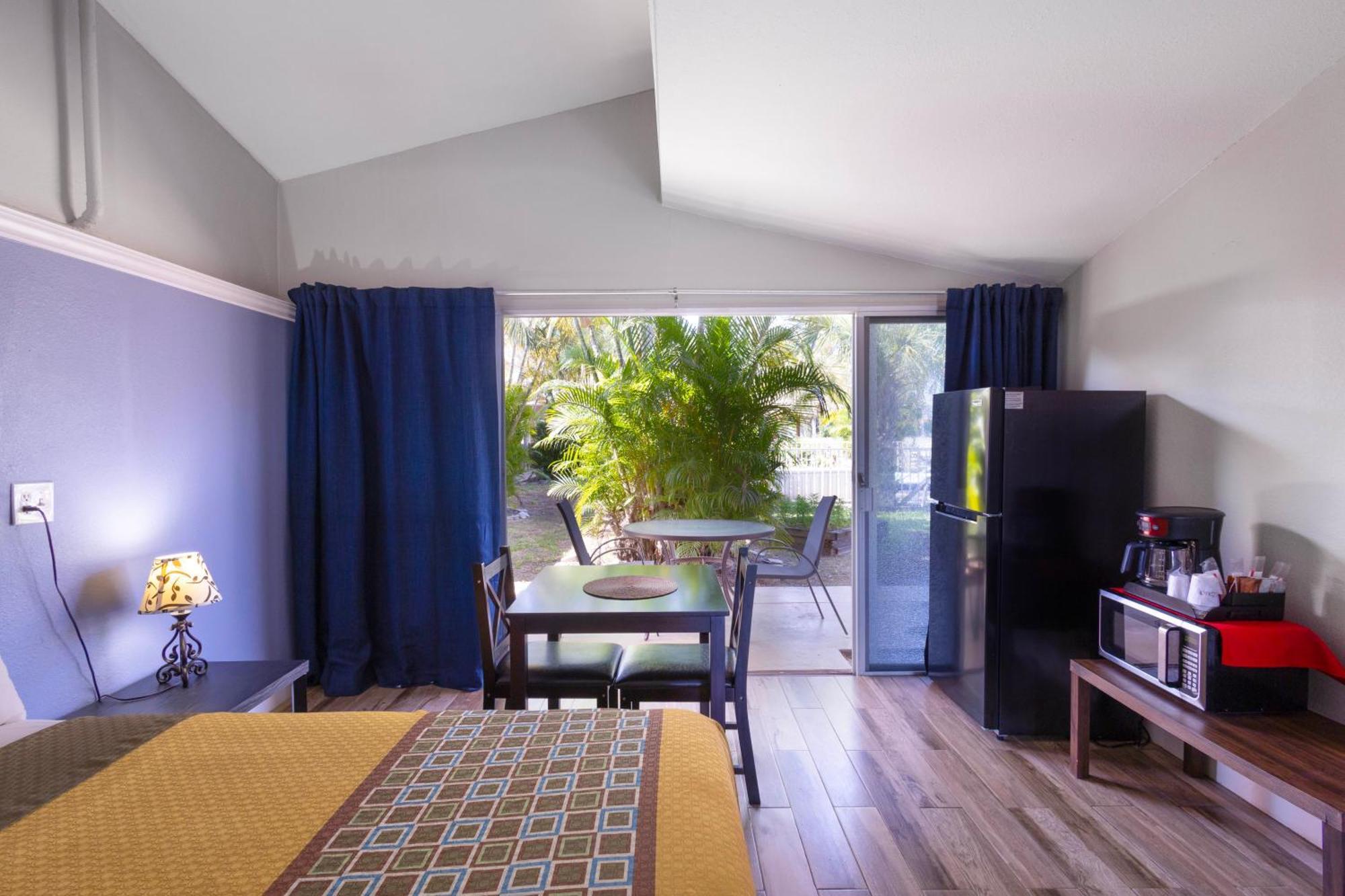 נורת' פורט Warm Mineral Springs Motel מראה חיצוני תמונה