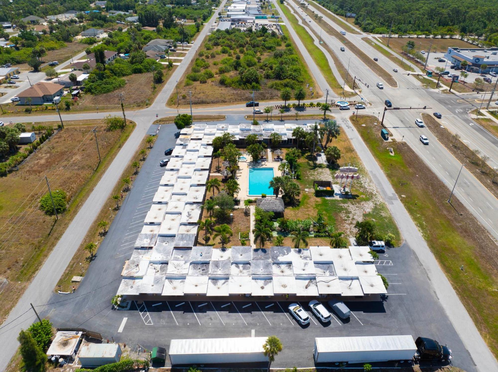 נורת' פורט Warm Mineral Springs Motel מראה חיצוני תמונה