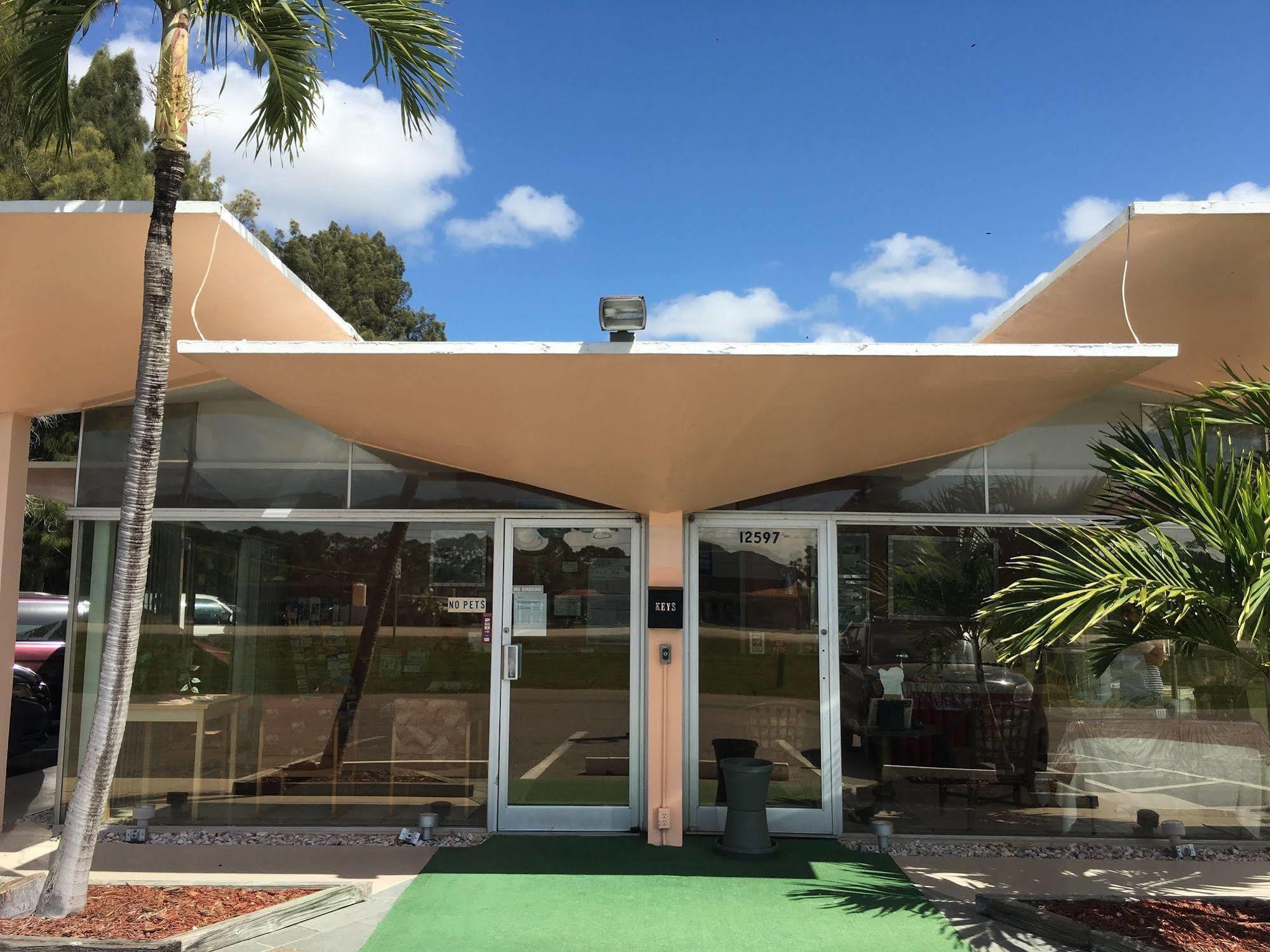 נורת' פורט Warm Mineral Springs Motel מראה חיצוני תמונה